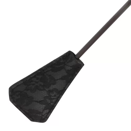 DARKNESS – Kétoldalas lovaglóostor tollas végződéssel, fekete, 56 cm