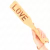 KINK – Bambusz paskoló LOVE gravírozással, 32 × 5,5 cm