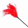 KINK – Érzéki tollas csiklandozó pálca, 45 cm, piros