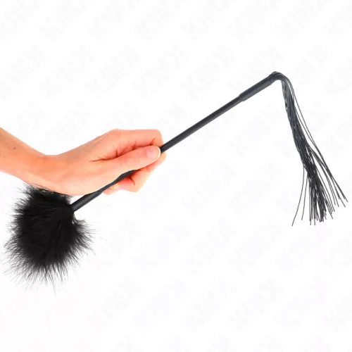 KINK – Szilikon ostor tollas csiklandozóval, 47 cm, fekete