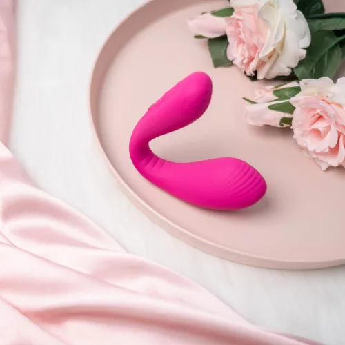 LOVENSE - Dolce újratölthető, távirányítós párvibrátor app vezérléssel, rózsaszín